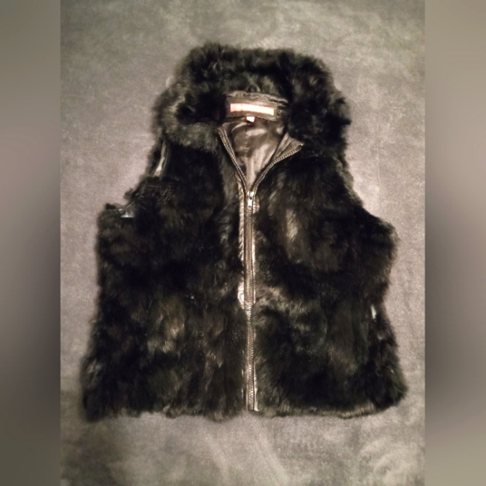 Jennyfer J. Rabbit fur vest
